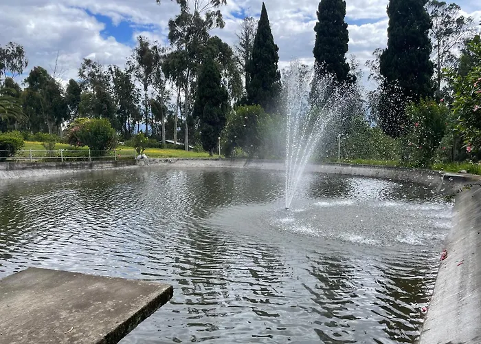 Quito Airport Suites Hotel